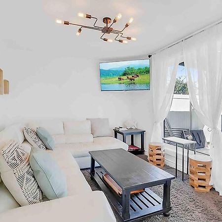 2 Bedroom Getaway On The River/Close To Marina Belle River Ngoại thất bức ảnh